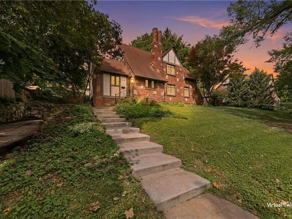 6712 Linden Road, Kansas City, MO 64113