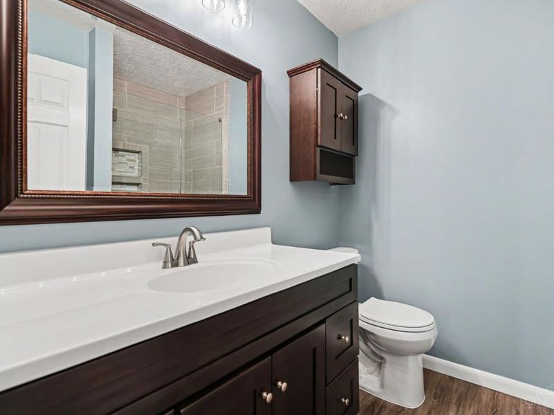 9901 Regatta Drive, Unit 105, Colerain Township, OH 45252 Photo 12
