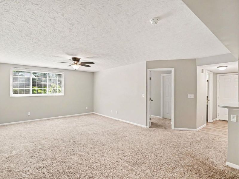 9901 Regatta Drive, Unit 105, Colerain Township, OH 45252 Photo 5