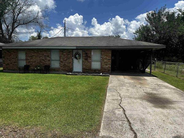 205 Cardinal St, Labadieville, LA 70372