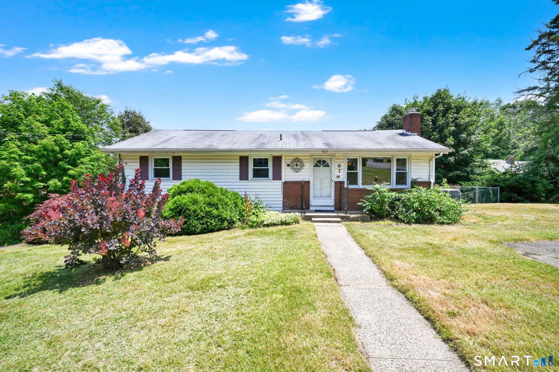 7 Rogers, Meriden, CT 06450 Main Photo