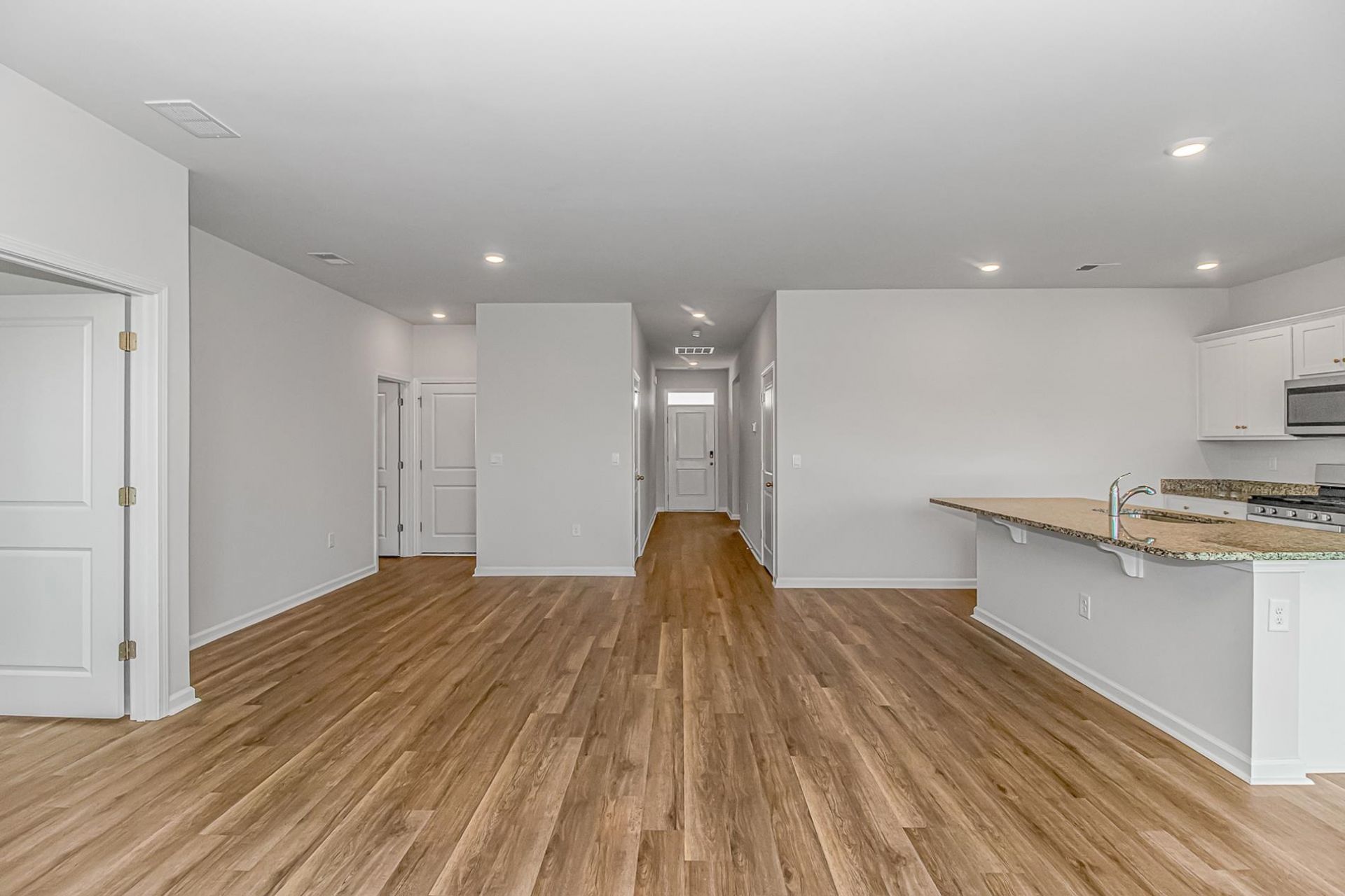 5005 Appleridge Dr. Photo 10
