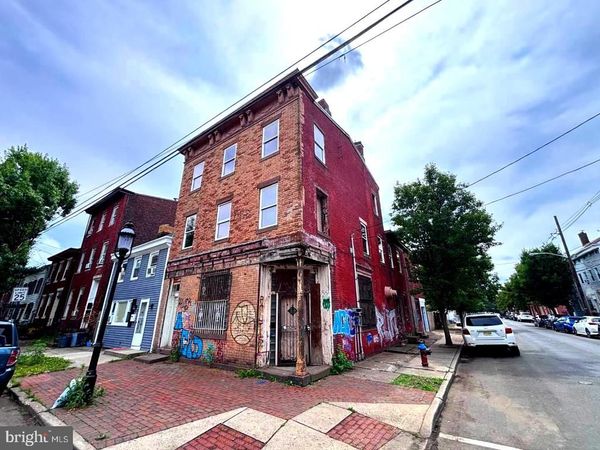 201 SECOND, TRENTON, NJ 08611