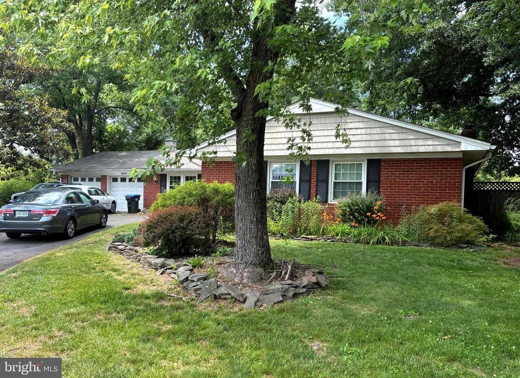 12811 Madeley Court, Fairfax, VA 22033 Main Photo