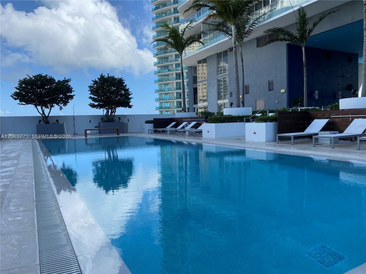 1300 Brickell Bay Dr, Unit 901, Miami, FL 33131 Photo