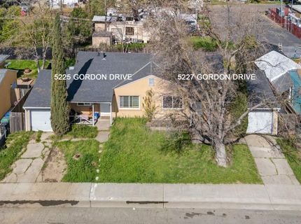 5225-5227 Gordon Dr, Sacramento, CA 95824 Photo