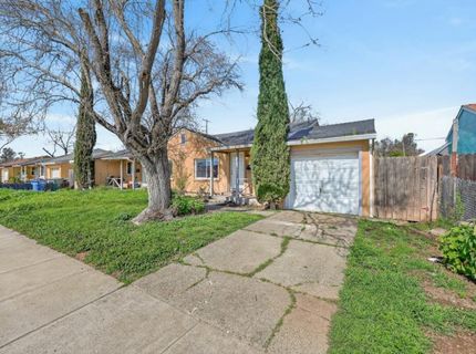 5225-5227 Gordon Dr, Sacramento, CA 95824 Photo