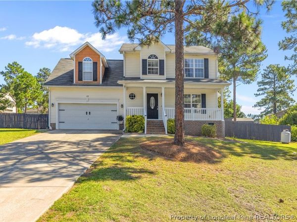 85 Cobblestone Drive, Spring Lake, NC 28390