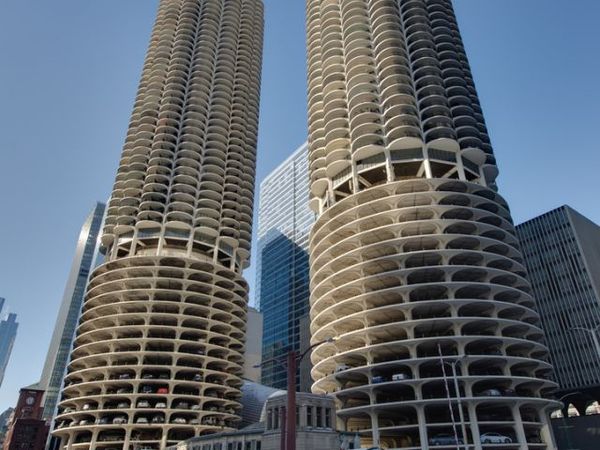 300 N STATE Street , Unit 2424, Chicago, IL 60654