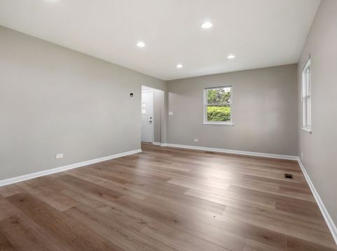 Main Photo