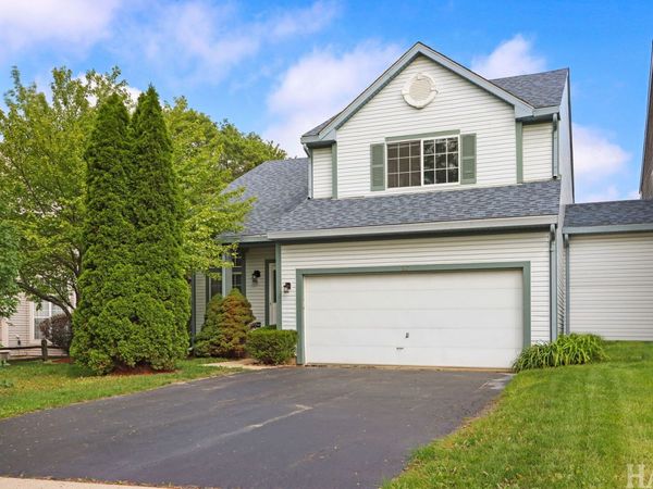62 E Rustic Lane , Round Lake Beach, IL 60073