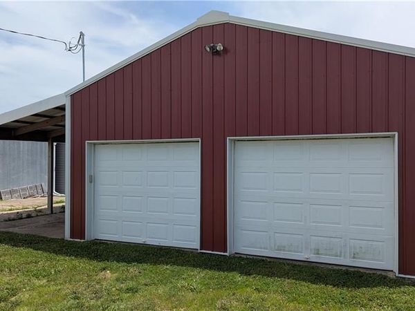 814 Utah Street, Hiawatha, KS 66434