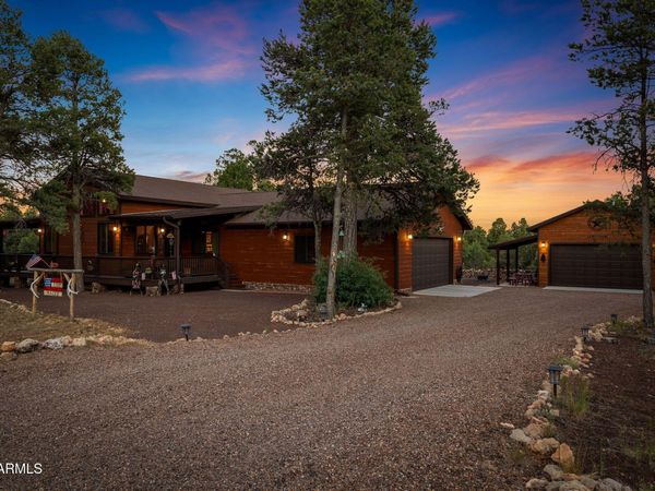 2207 FOUR POINT Circle, Overgaard, AZ 85933
