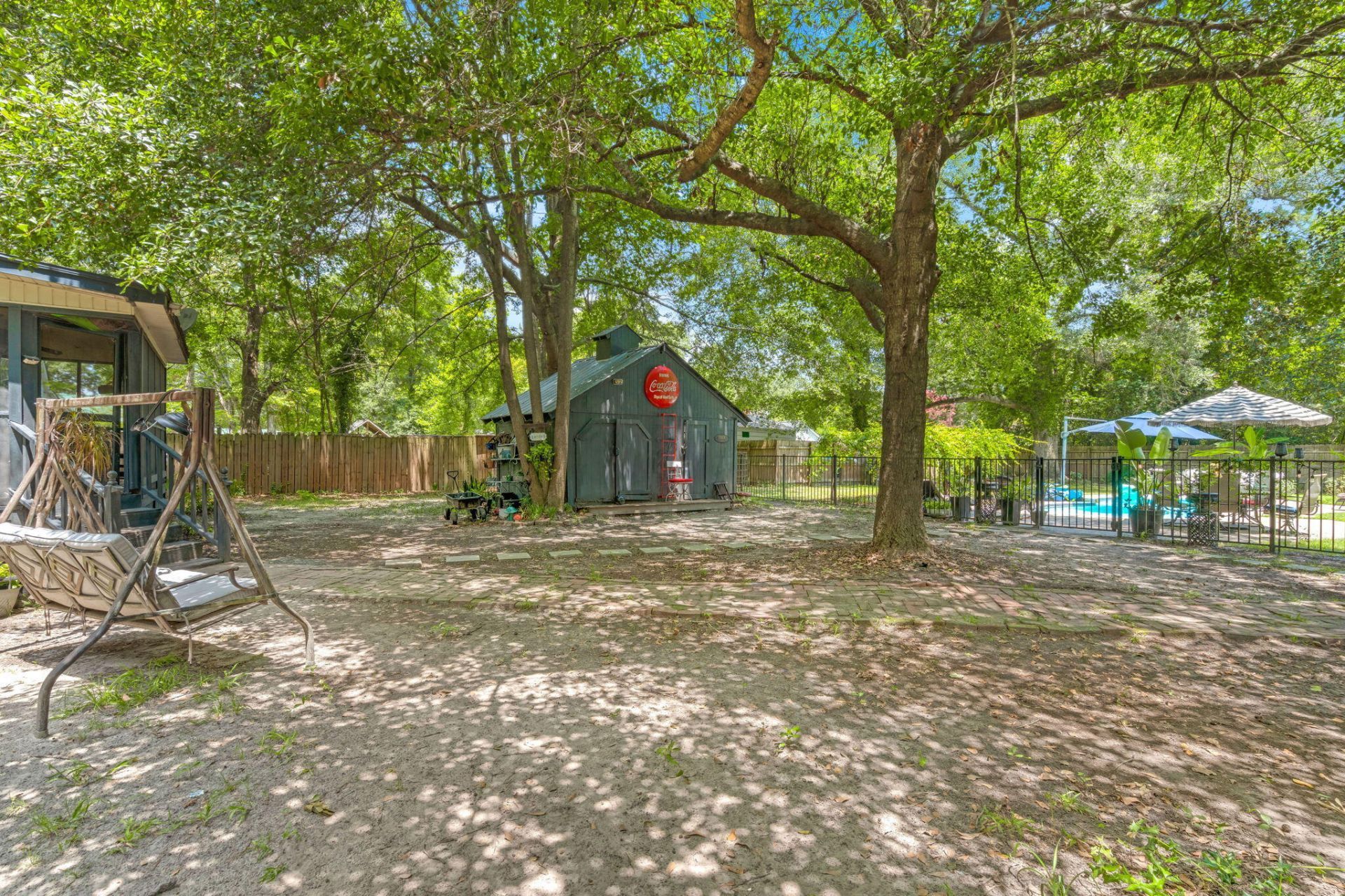 504 W Raysor Street Photo 18