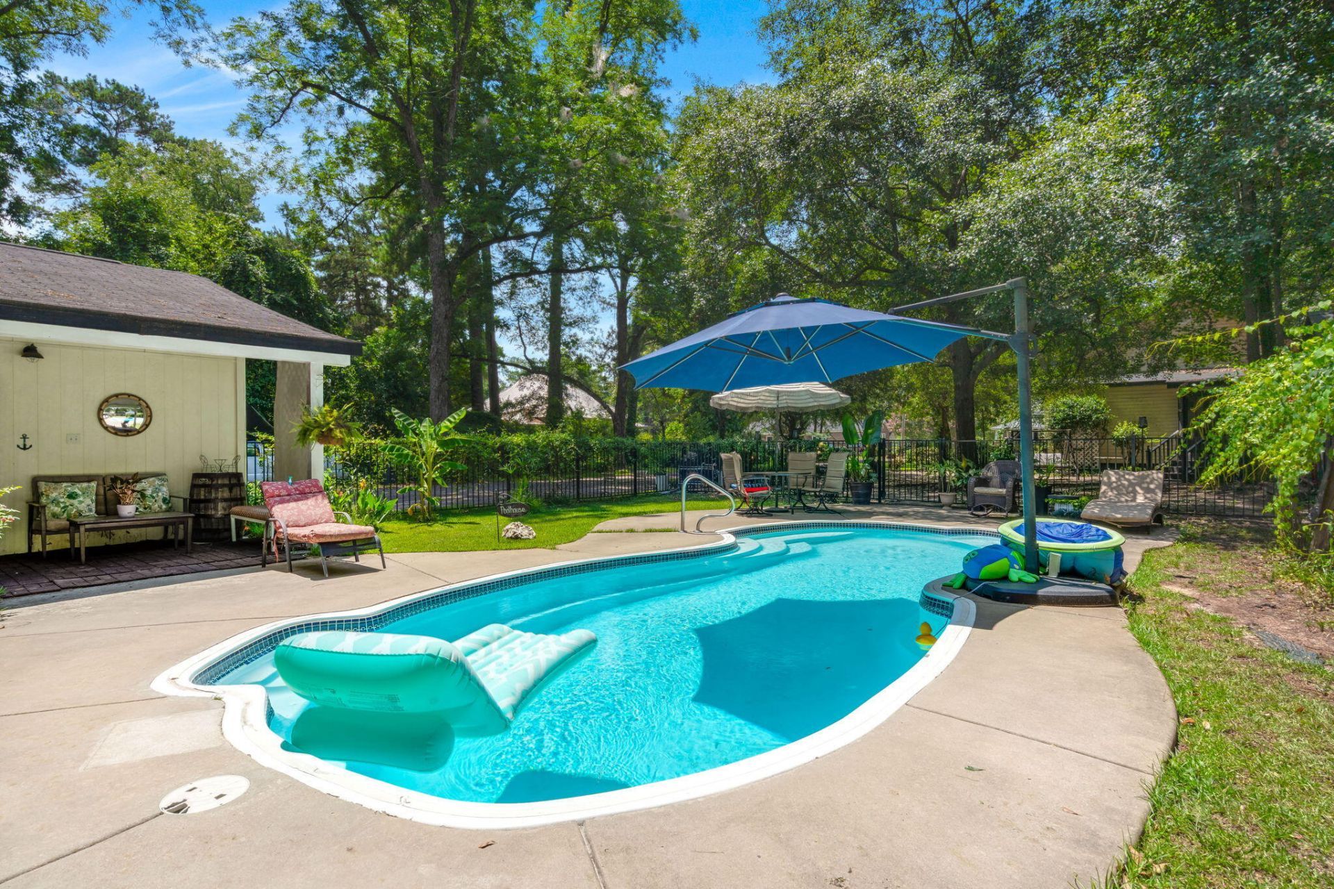 504 W Raysor Street Photo 22
