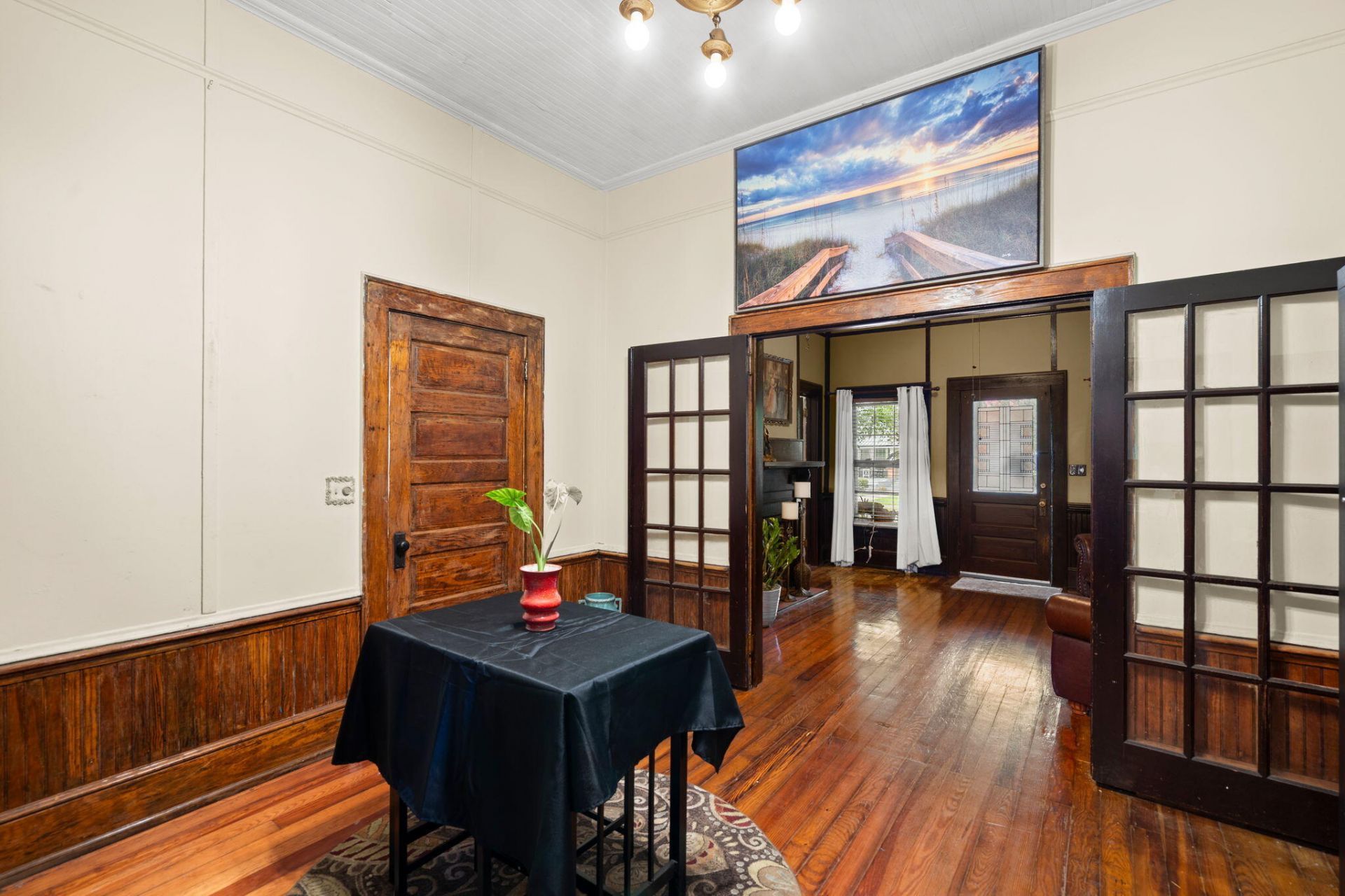 504 W Raysor Street Photo 8