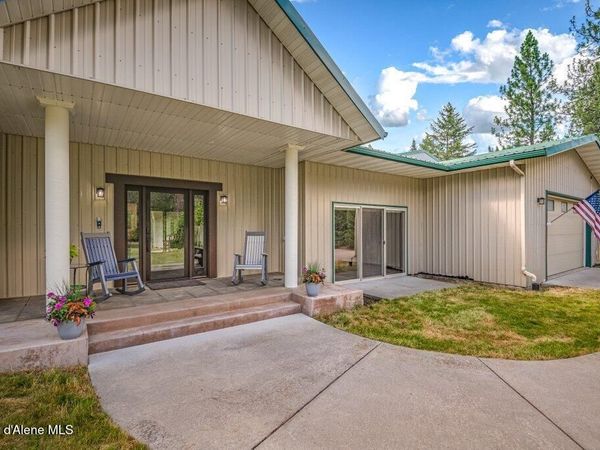 5525 W Coeur Dalene DR, Spirit Lake, ID 83869