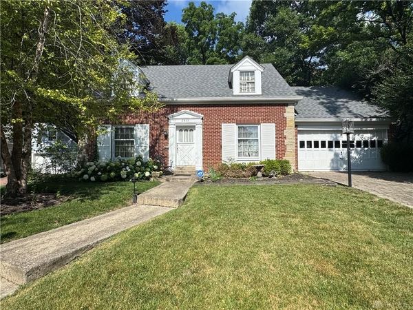 2409 Fairmont Avenue, Oakwood, OH 45419
