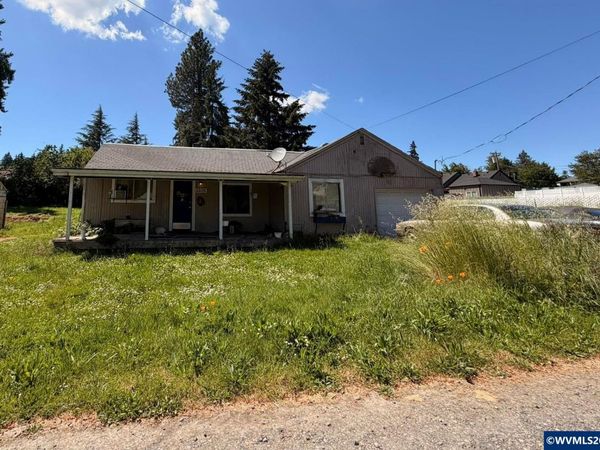 3335 Maywood Dr SE, Salem, OR 97302