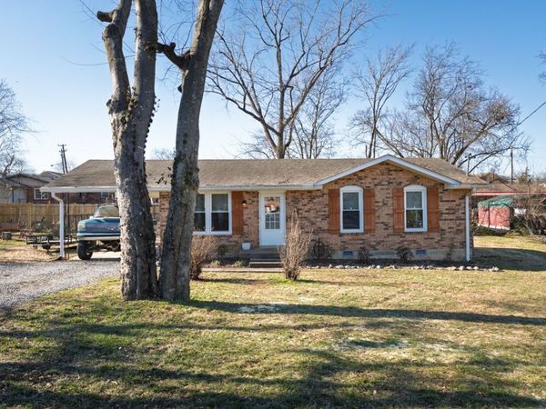 139 Laurel Ct , Hendersonville, TN 37075