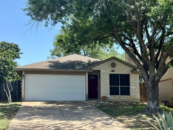 8628 Piney Creek BND, Austin, TX 78745