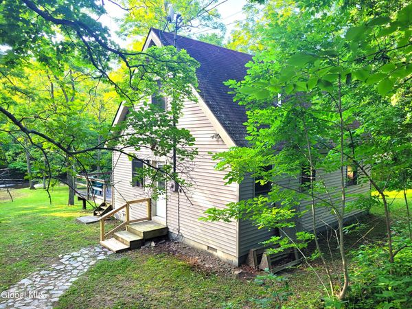 1522 Red Mill Road, Greenville, NY 12083
