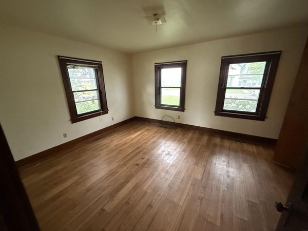 307 W Harrison Street, Garnavillo, IA 52049