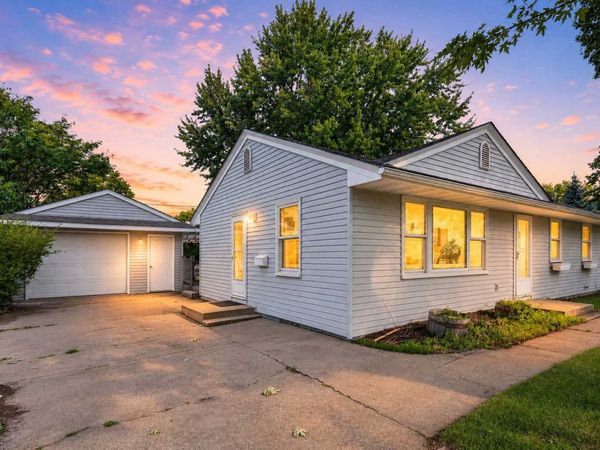 6150 Rainbow Drive NE, Fridley, MN 55432