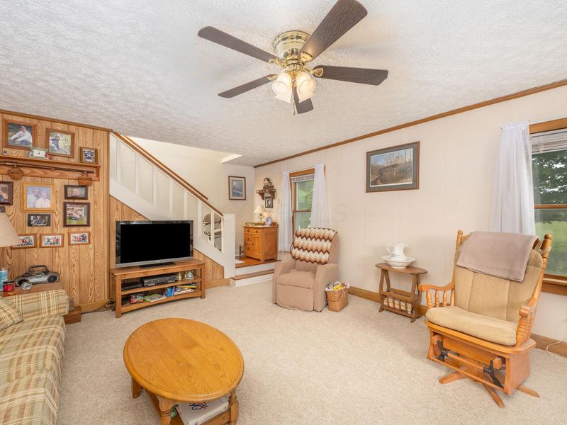18475 Hopewell Road, Mount Vernon, OH 43050 Photo 9