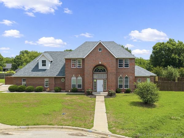 708 Franklin Court , Ardmore, OK 73401