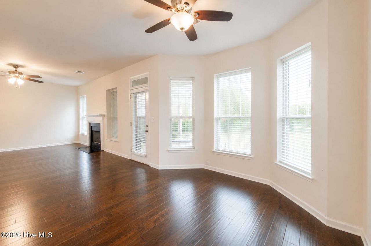 4846 Coal Creek Drive Photo 8