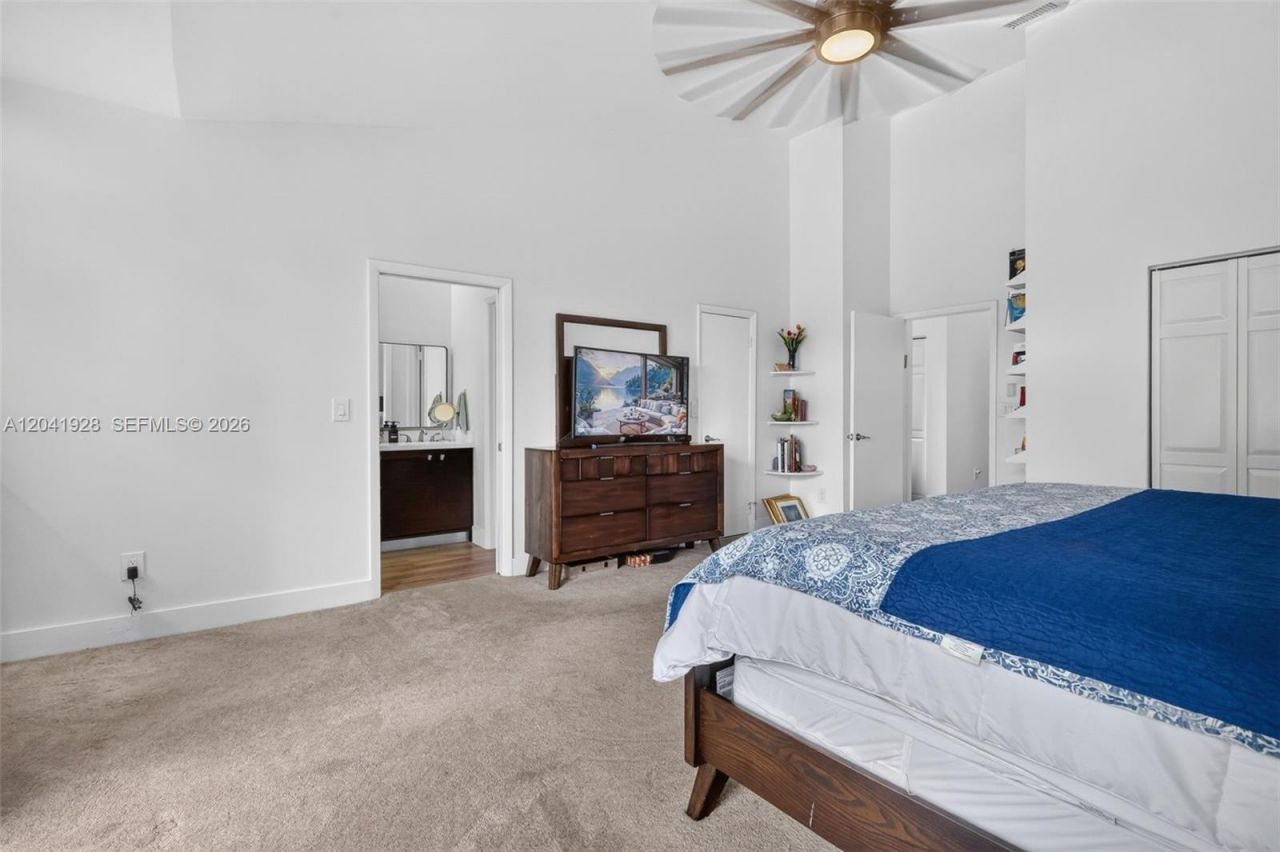 21391 Marina Cove Cir , Unit 19-K, Aventura, FL 33180 Photo