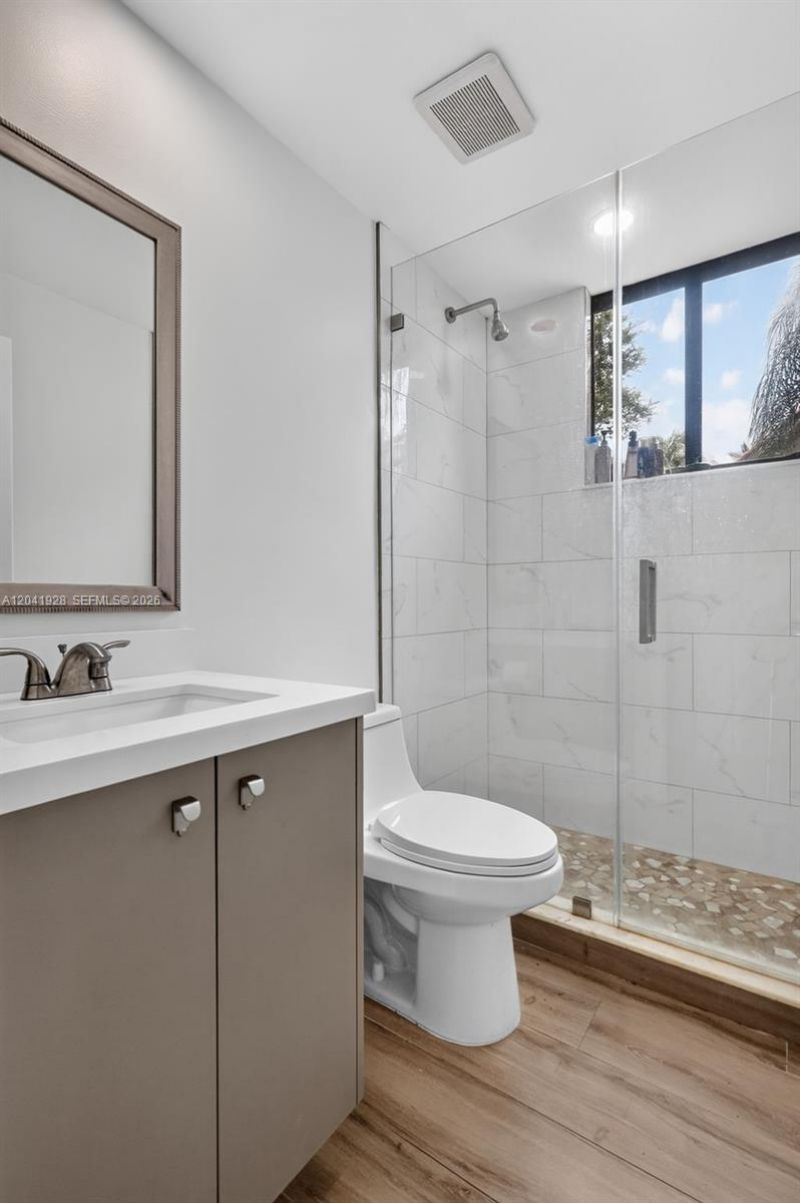 21391 Marina Cove Cir , Unit 19-K, Aventura, FL 33180 Photo
