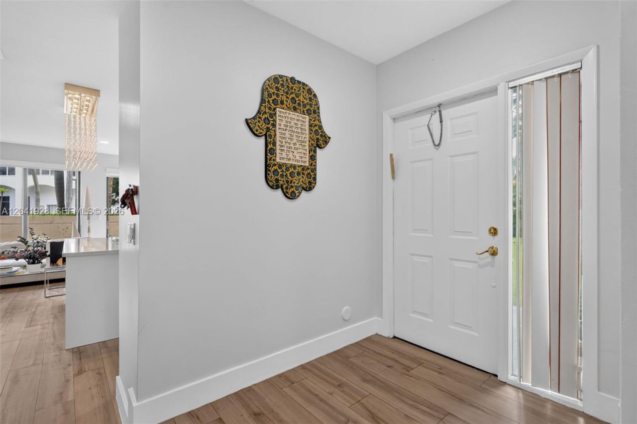 21391 Marina Cove Cir , Unit 19-K, Aventura, FL 33180 Photo