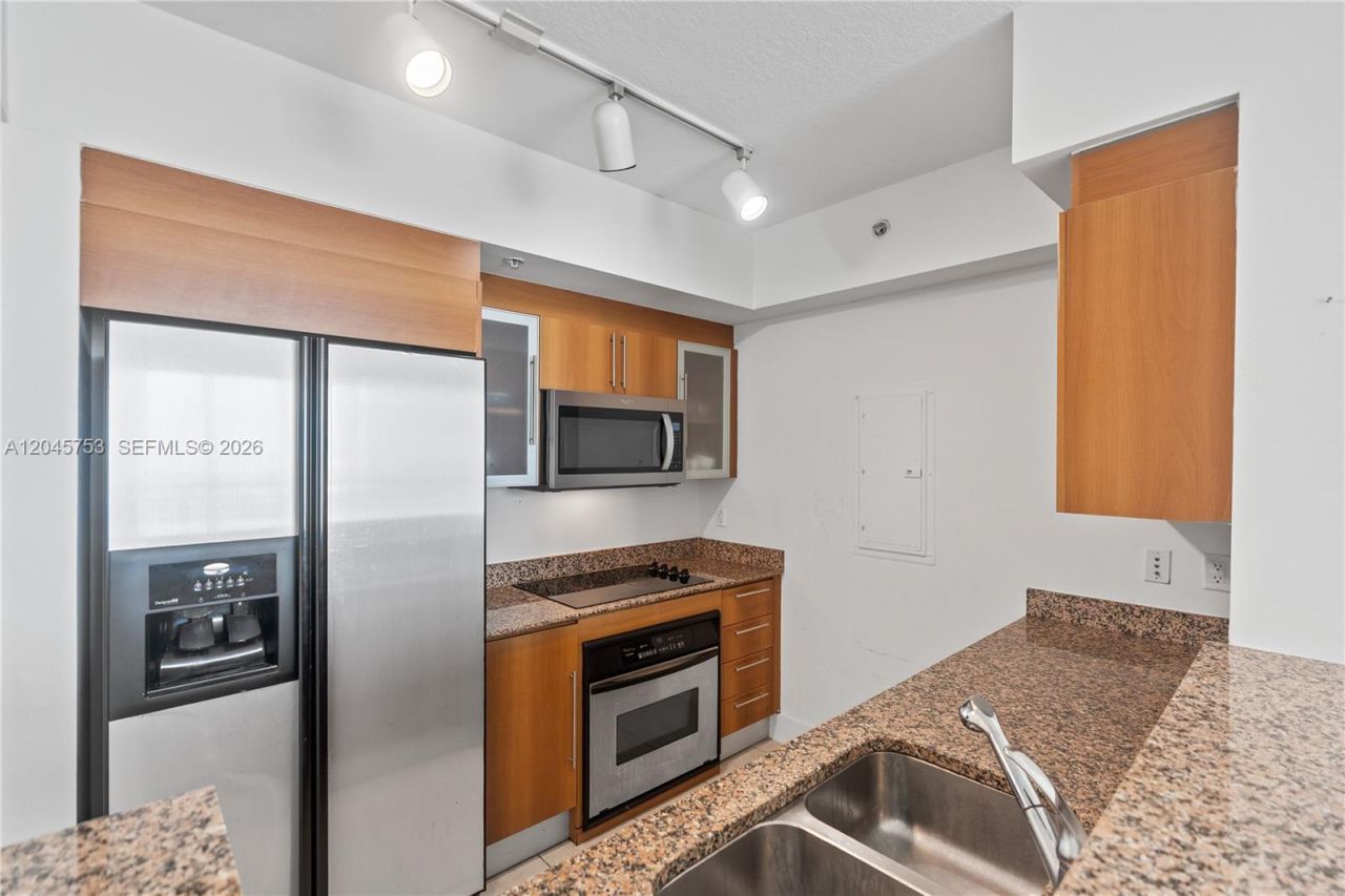 335 S Biscayne Blvd, Unit 3503, Miami, FL 33131 Photo