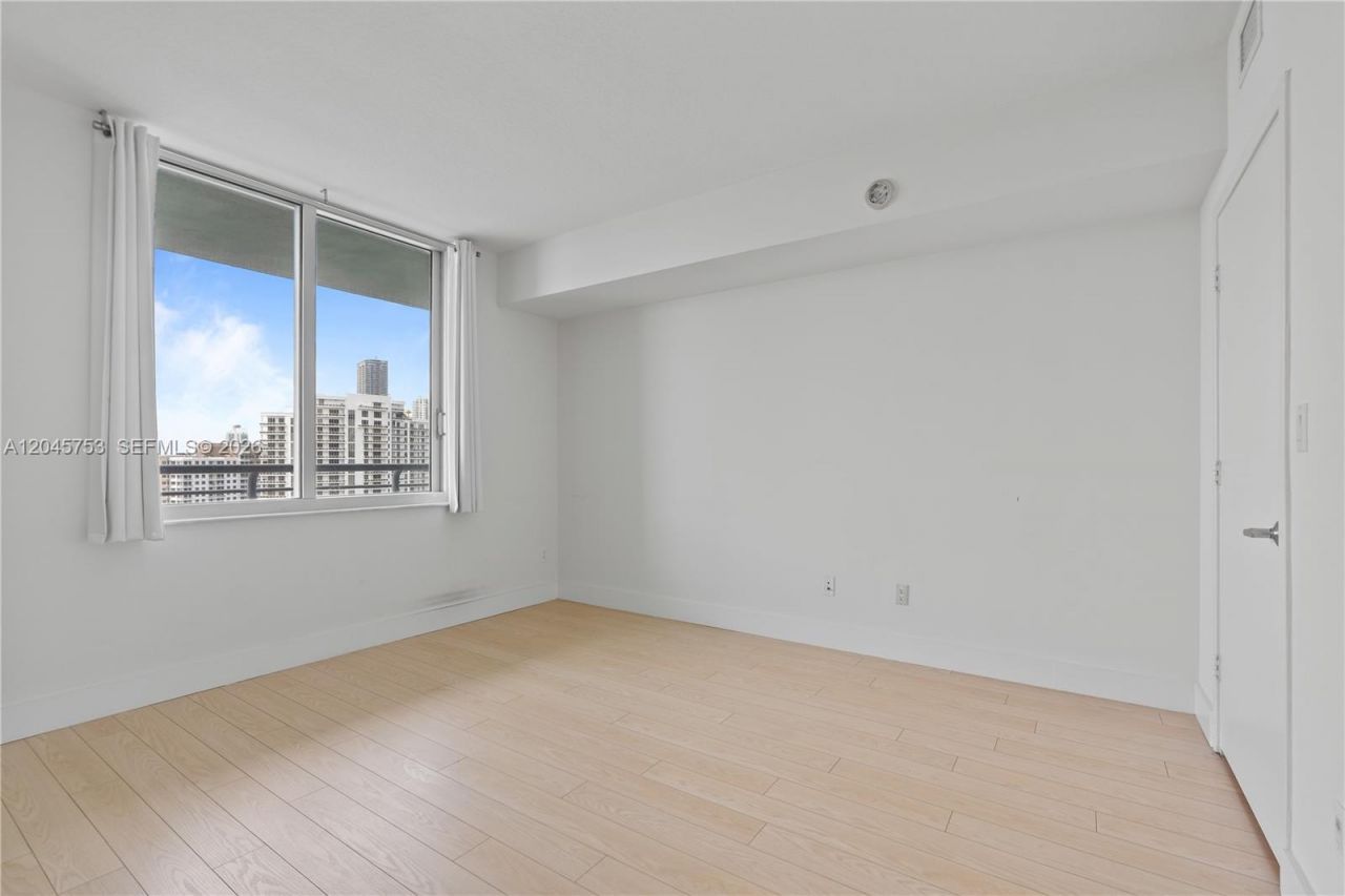 335 S Biscayne Blvd, Unit 3503, Miami, FL 33131 Photo