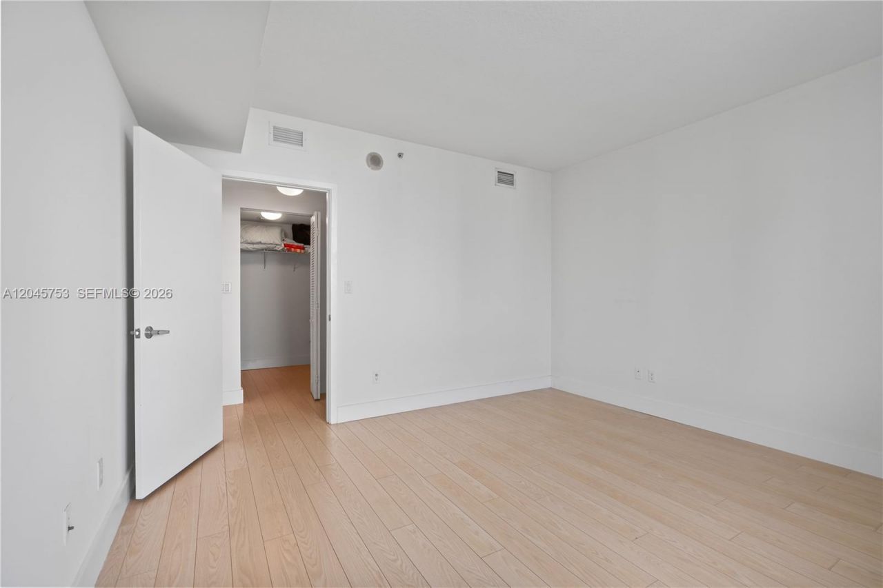 335 S Biscayne Blvd, Unit 3503, Miami, FL 33131 Photo