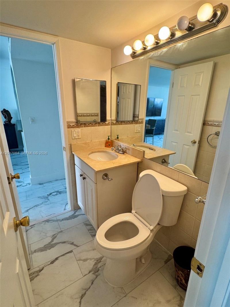 600 NE 36th St , Unit 609, Miami, FL 33137 Photo