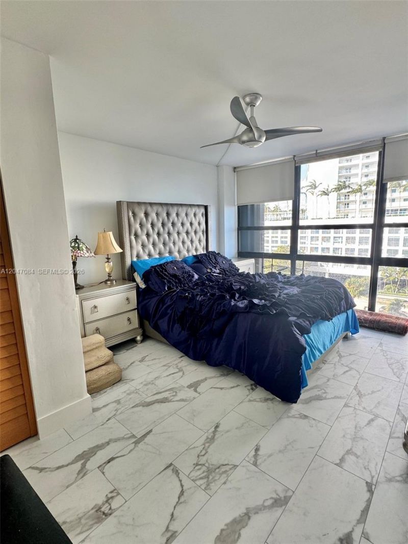600 NE 36th St , Unit 609, Miami, FL 33137 Photo