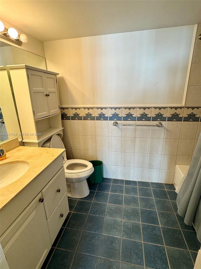 600 NE 36th St , Unit 609, Miami, FL 33137 Photo