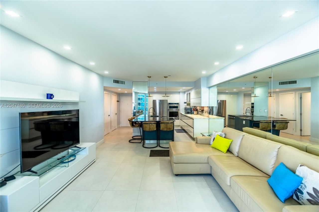 17375 Collins Ave, Unit 1206, Sunny Isles Beach, FL 33160 Photo