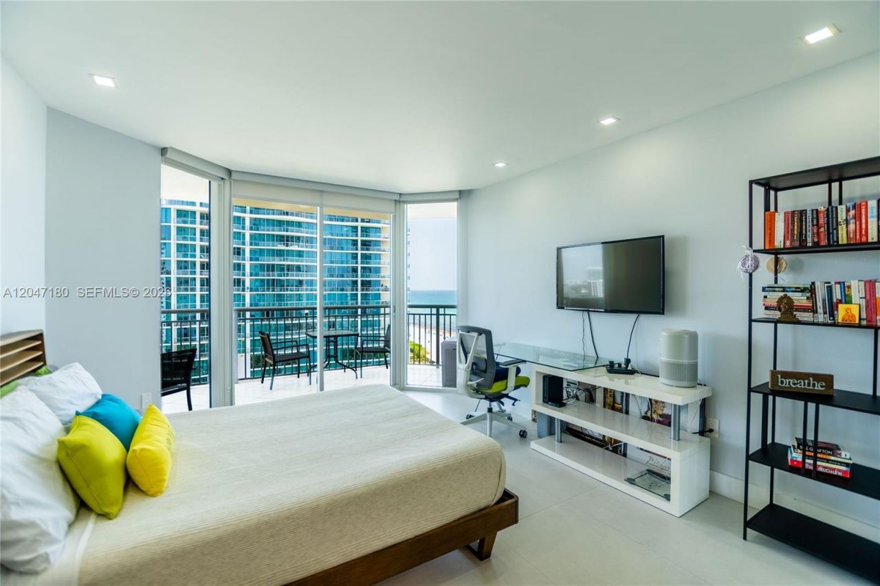 17375 Collins Ave, Unit 1206, Sunny Isles Beach, FL 33160 Photo