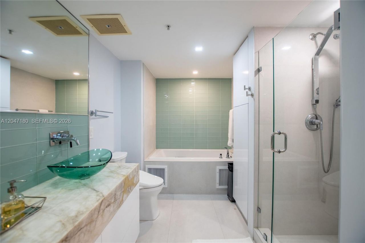 17375 Collins Ave, Unit 1206, Sunny Isles Beach, FL 33160 Photo