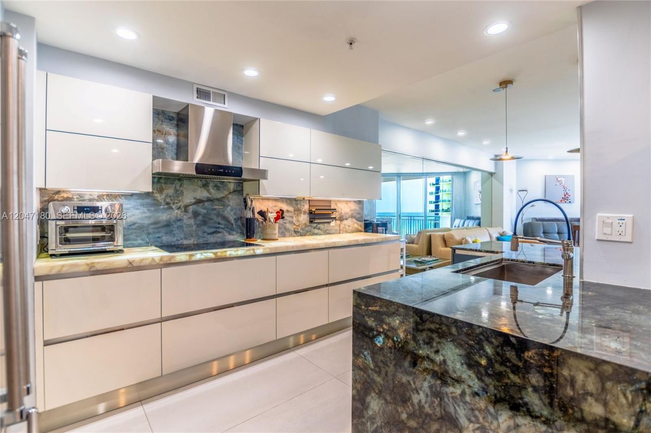 17375 Collins Ave, Unit 1206, Sunny Isles Beach, FL 33160 Photo