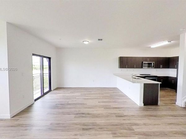 15650 SW 136th St , Unit 207, Miami, FL 33196
