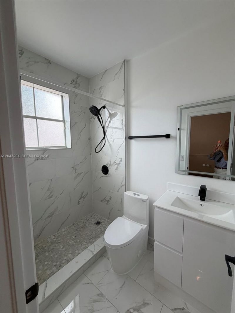 6016 NW 116th Pl, Unit 406, Doral, FL 33178 Photo