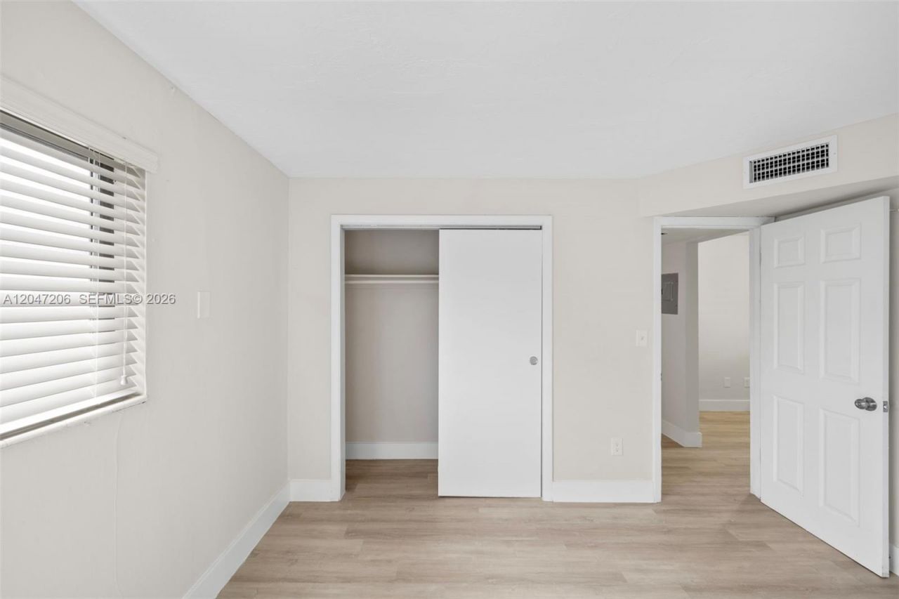 1330 W 29th St , Unit 34, Hialeah, FL 33012 Photo
