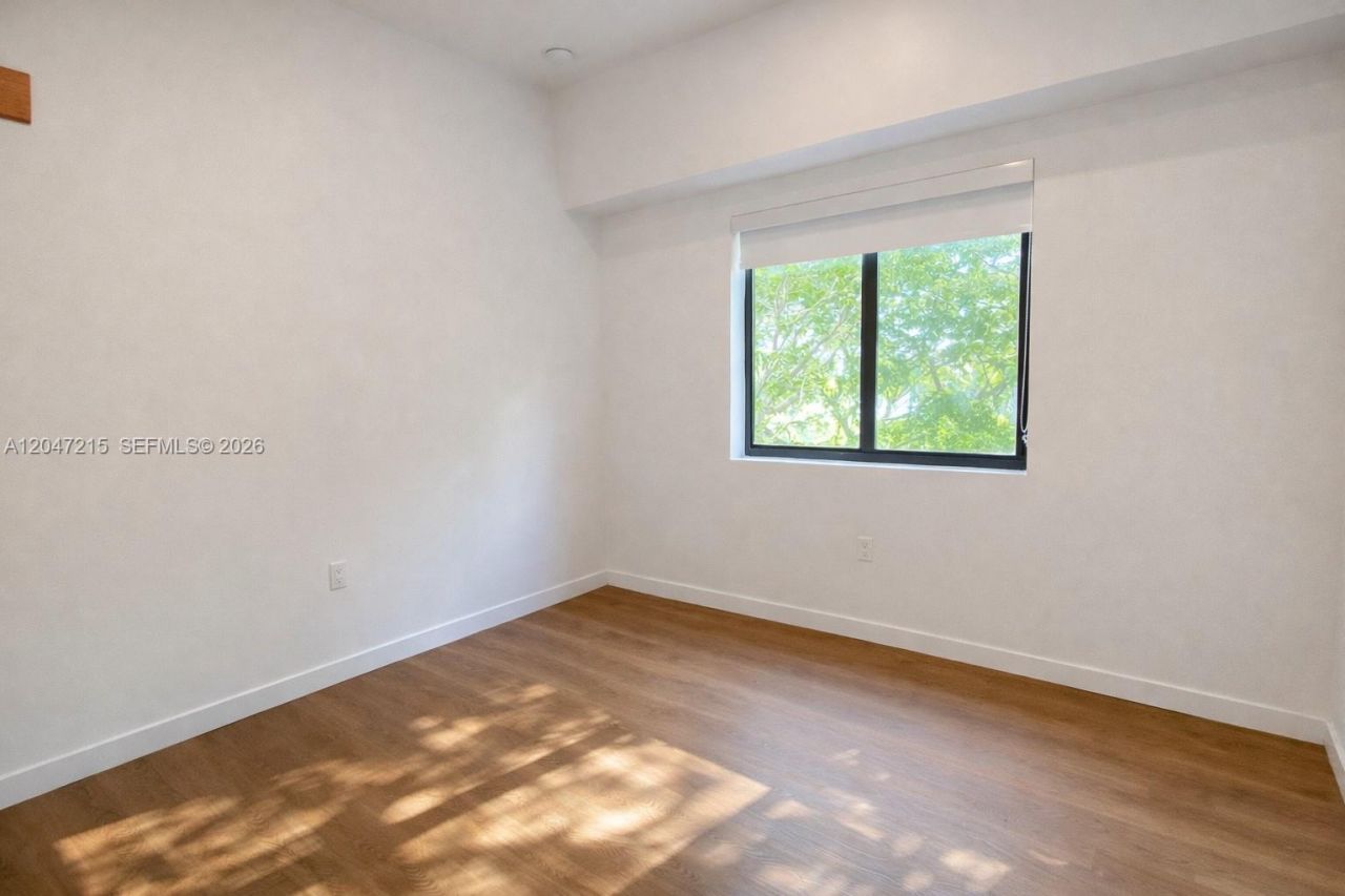 1950 Fletcher St , Unit 305, Hollywood, FL 33020 Photo