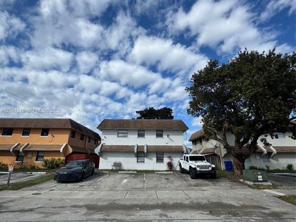 1741 SW 40th Ter , Fort Lauderdale, FL 33317