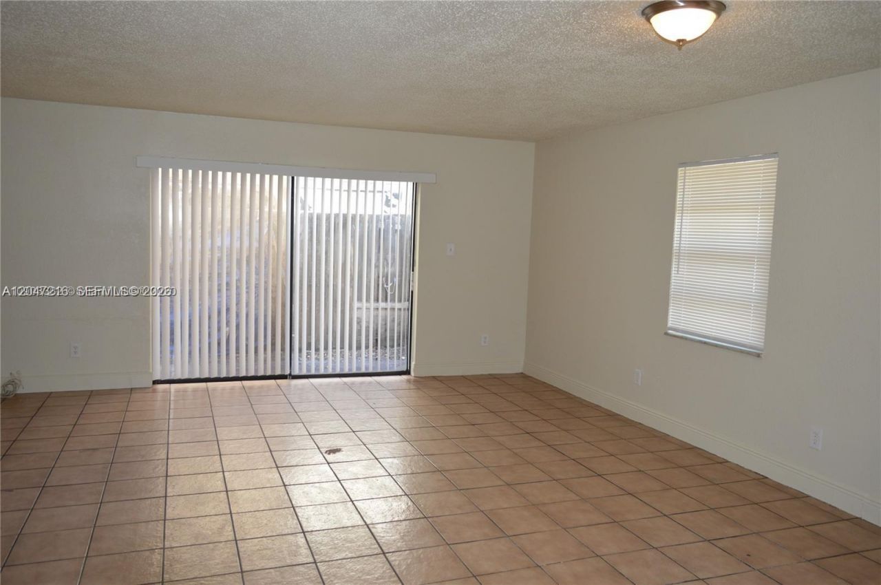 1741 SW 40th Ter , Fort Lauderdale, FL 33317 Photo